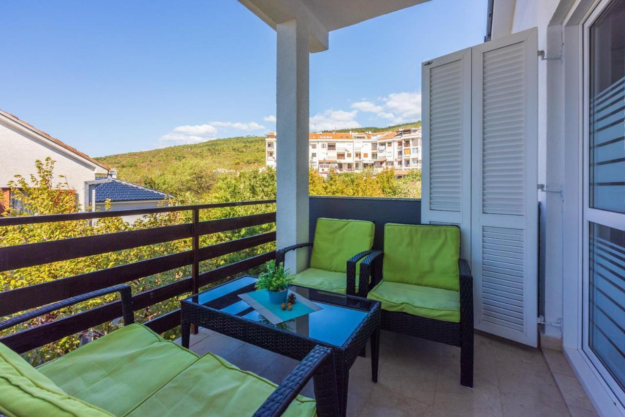 Apartments Pera Selce Ngoại thất bức ảnh
